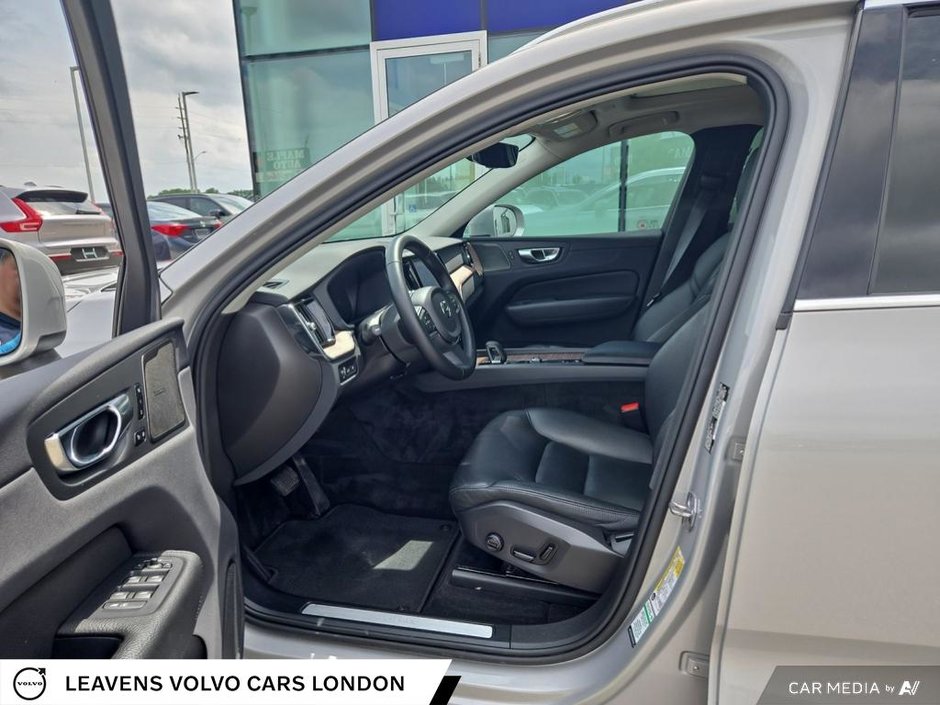 2022 Volvo XC60 Recharge INSCRIPTION EXPRESSION-25