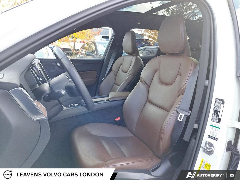 2022 Volvo XC60 RECHARGE INSCRIPTION EXPRESSION-25