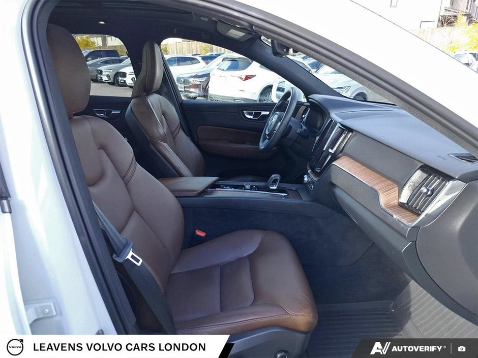 2022 Volvo XC60 RECHARGE INSCRIPTION EXPRESSION-21