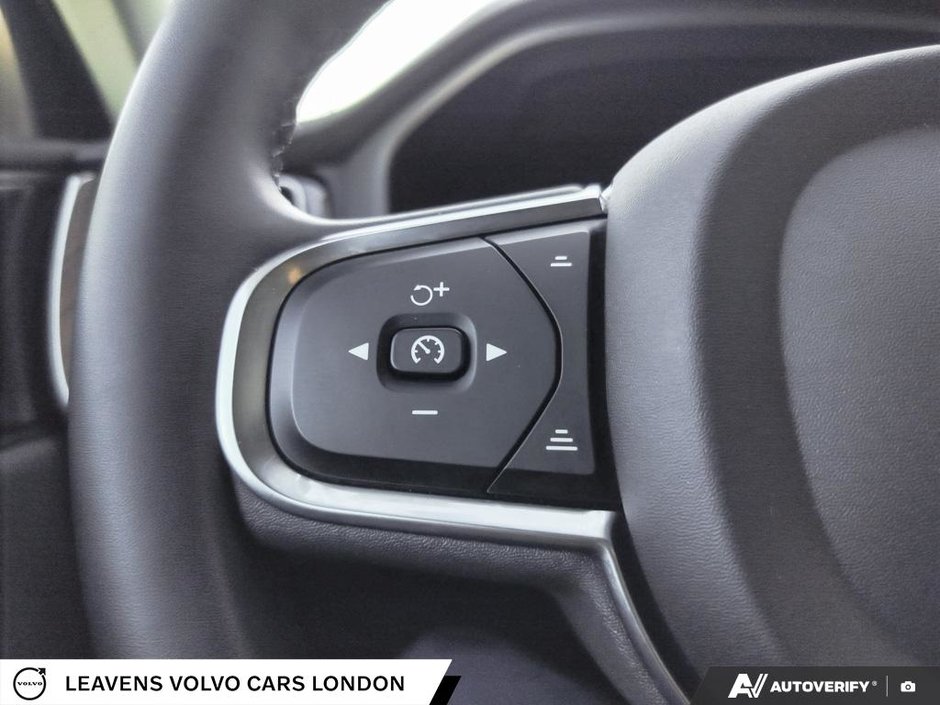 2022 Volvo XC60 RECHARGE INSCRIPTION EXPRESSION-29