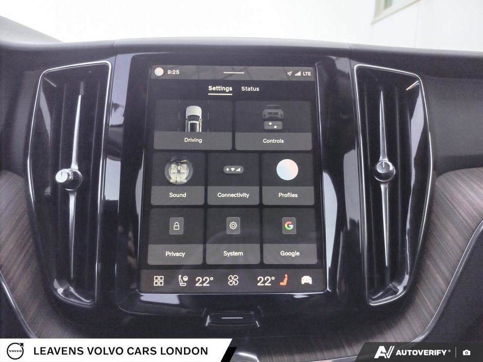 2022 Volvo XC60 RECHARGE INSCRIPTION EXPRESSION-27