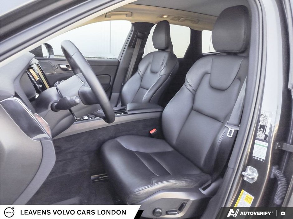 2022 Volvo XC60 RECHARGE INSCRIPTION EXPRESSION-25