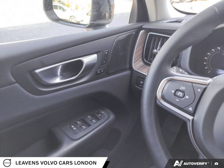 2022 Volvo XC60 RECHARGE INSCRIPTION EXPRESSION-16