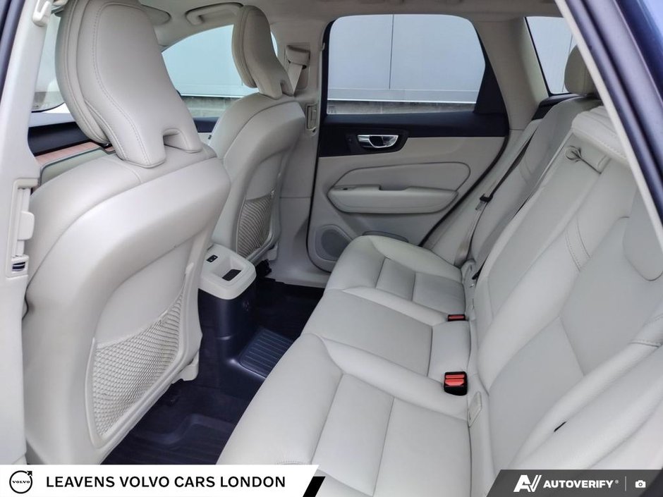 2022 Volvo XC60 RECHARGE INSCRIPTION EXPRESSION-22