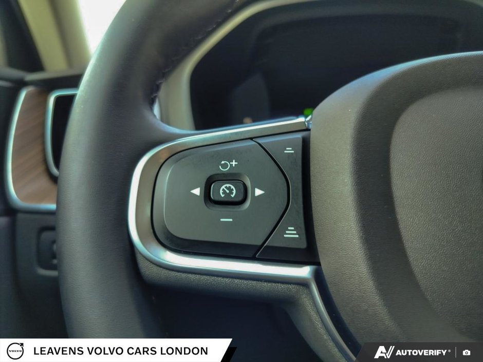 2022 Volvo XC60 RECHARGE INSCRIPTION EXPRESSION-29