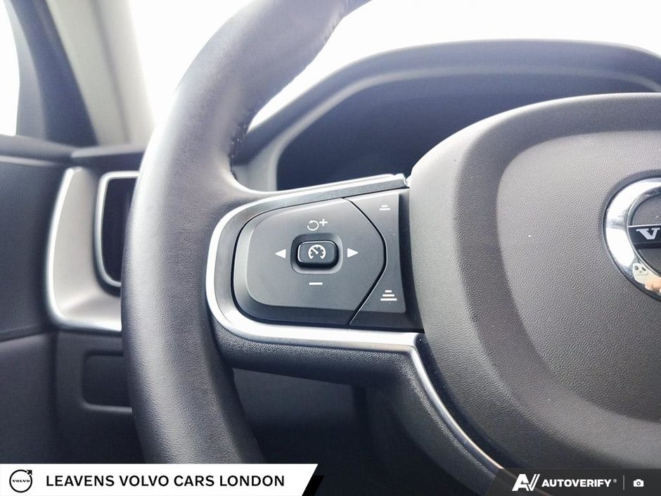 2024 Volvo XC60 RECHARGE CORE DARK THEME-22