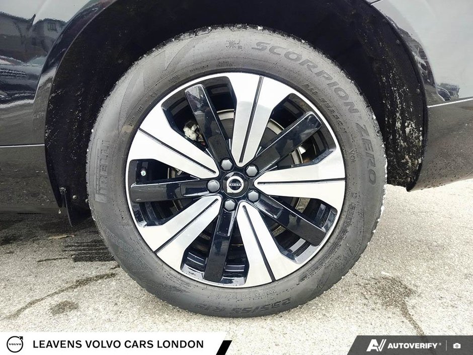 2024 Volvo XC60 RECHARGE CORE DARK THEME-5