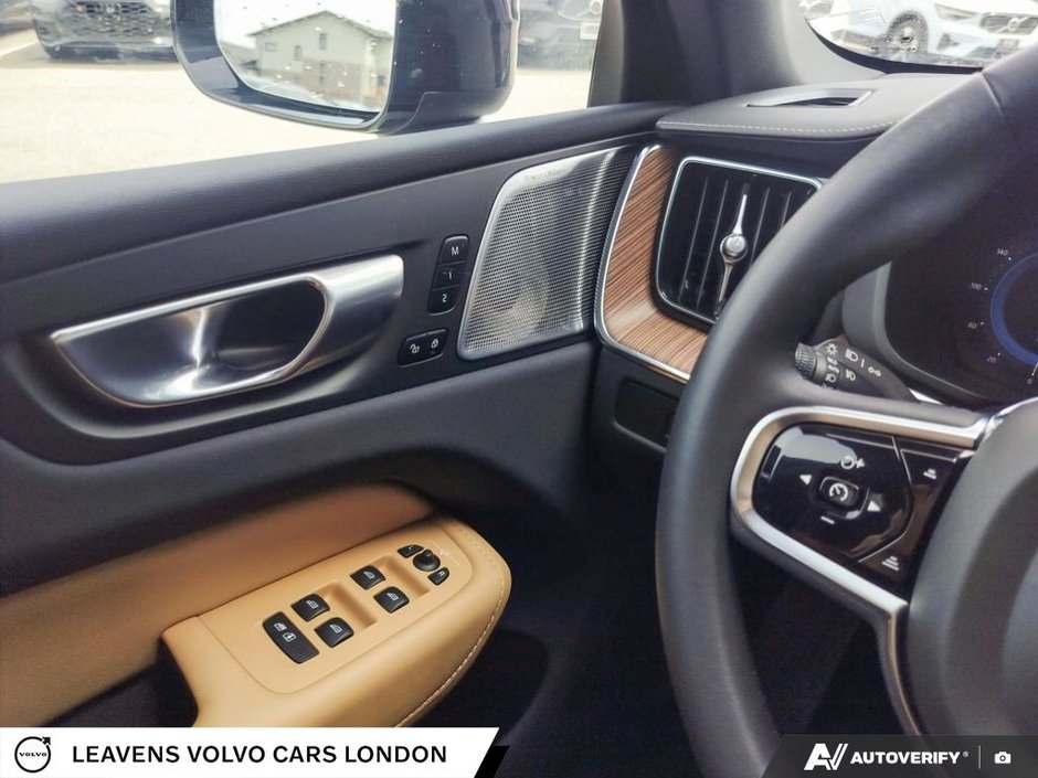 2024 Volvo XC60 RECHARGE ULTIMATE DARK THEME-16