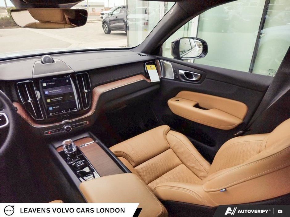 2024 Volvo XC60 RECHARGE ULTIMATE DARK THEME-24