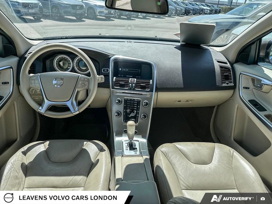 2012 Volvo XC60 T6 R-DESIGN-21