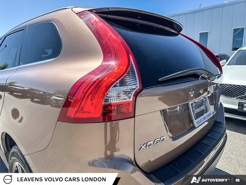 2012 Volvo XC60 T6 R-DESIGN-8