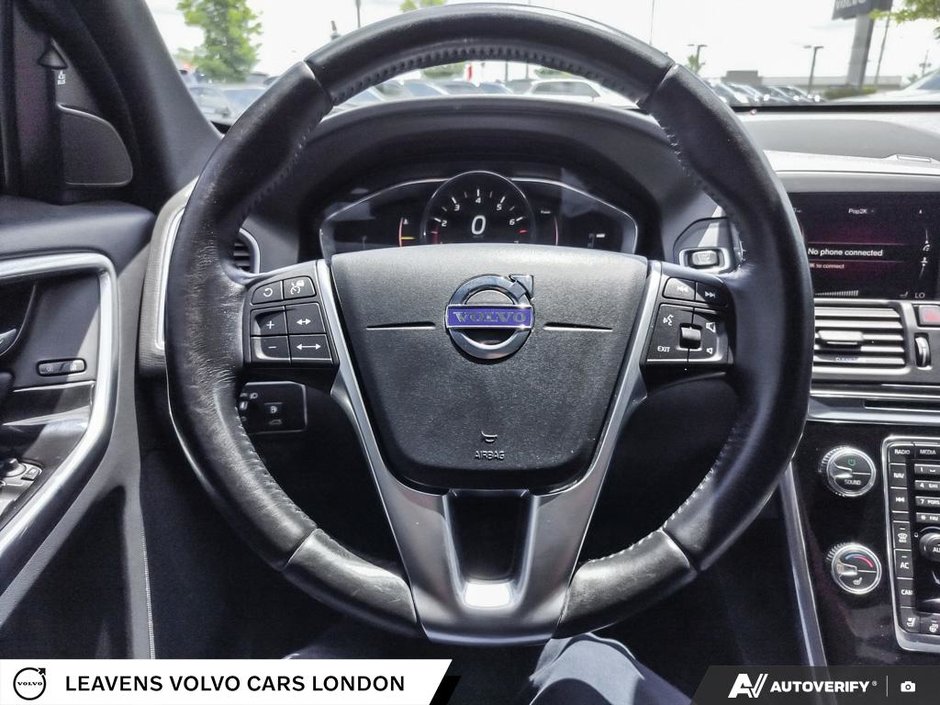 2017 Volvo XC60 T6 DRIVE-E PREMIER-13