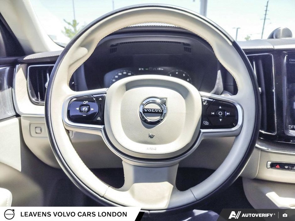 2018 Volvo XC60 INSCRIPTION-12