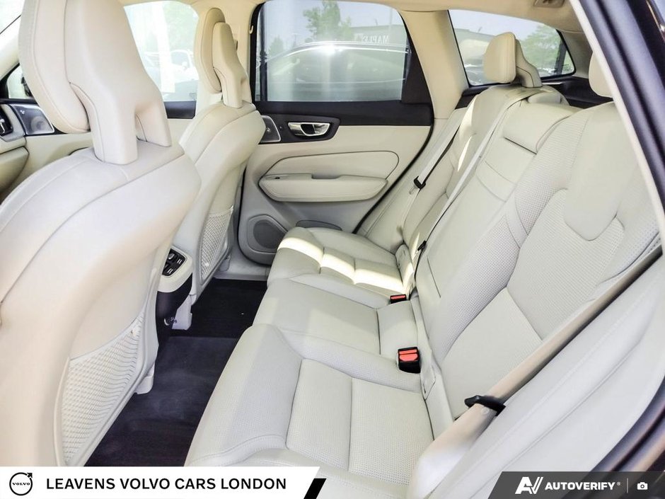 2018 Volvo XC60 INSCRIPTION-21