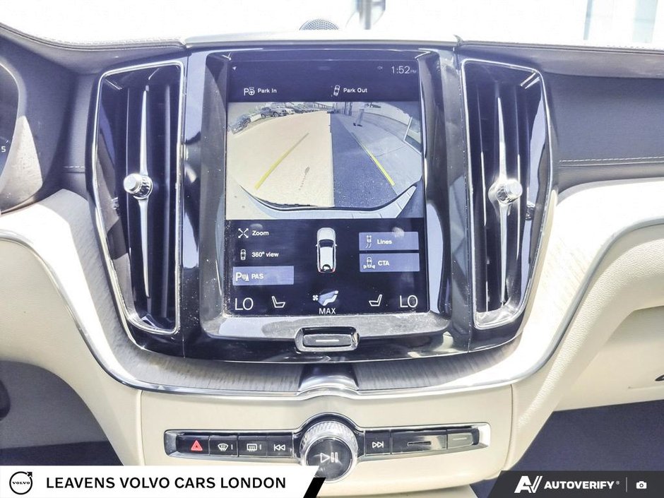 2018 Volvo XC60 INSCRIPTION-17