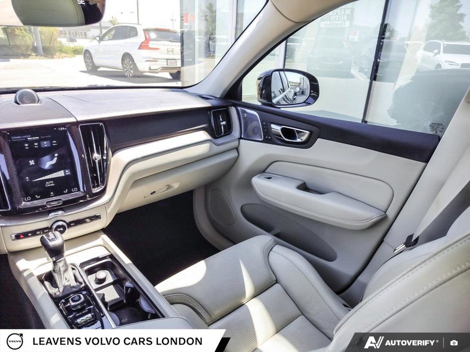 2018 Volvo XC60 INSCRIPTION-23