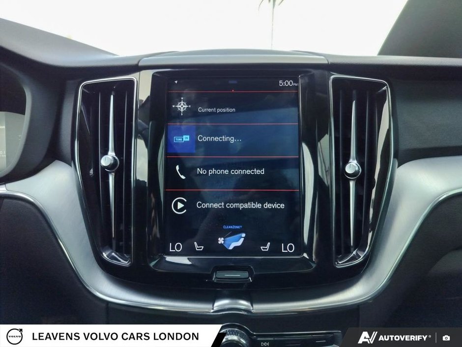 2018 Volvo XC60 MOMENTUM-26