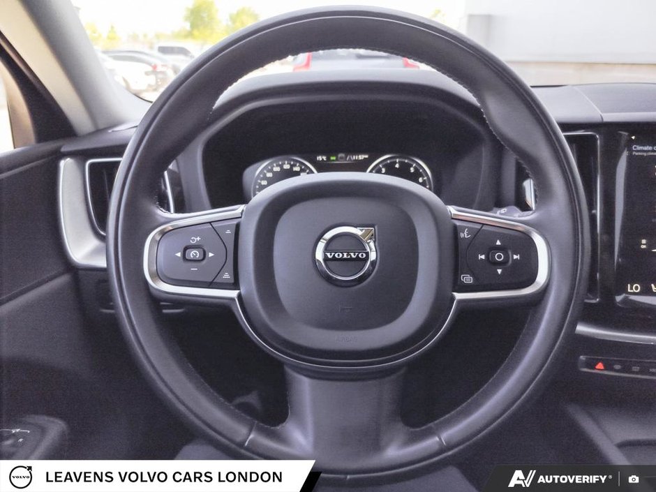 2019 Volvo XC60 MOMENTUM-13