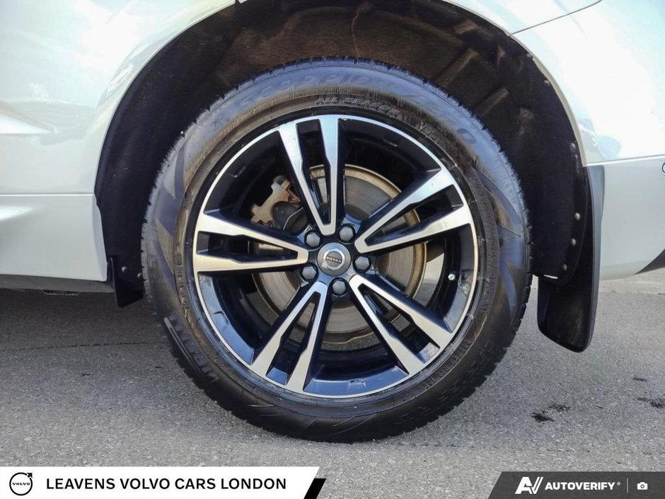 2019 Volvo XC60 MOMENTUM-5