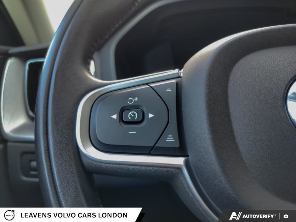 2019 Volvo XC60 MOMENTUM-29