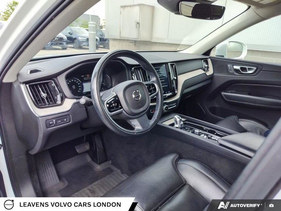 2019 Volvo XC60 INSCRIPTION-12