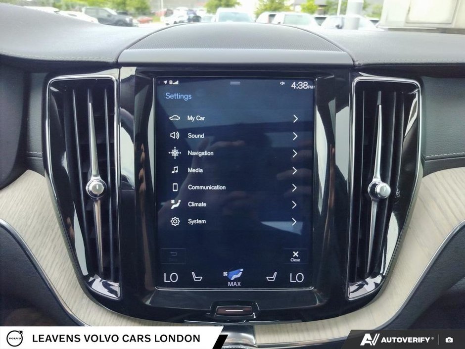 2019 Volvo XC60 INSCRIPTION-27