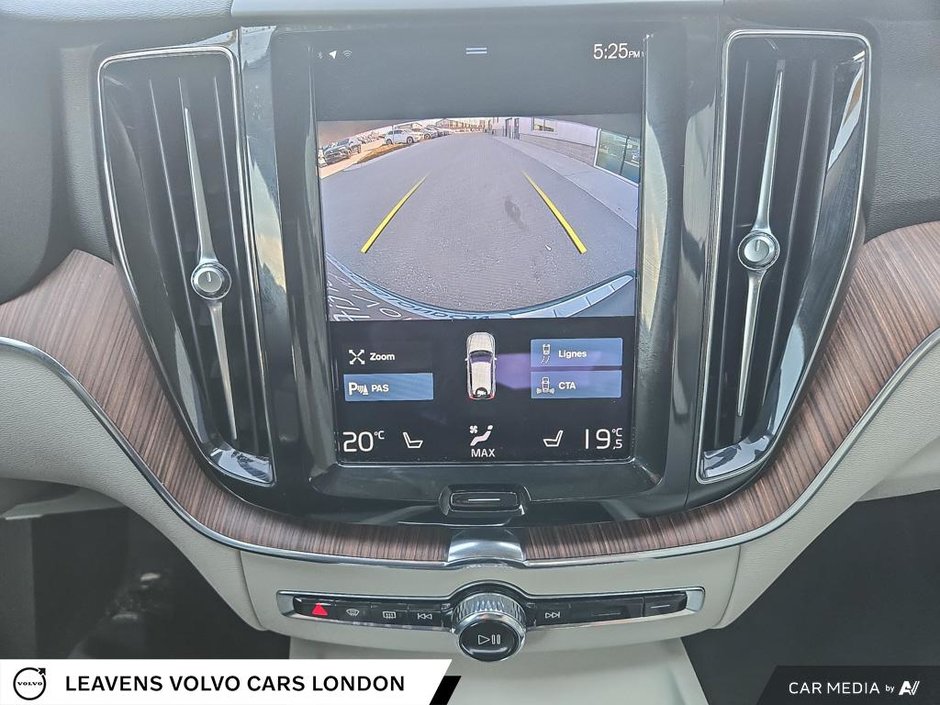 2021 Volvo XC60 INSCRIPTION EXPRESSION-18