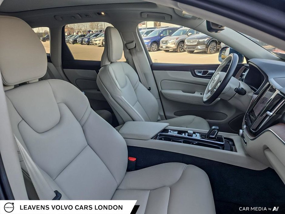 2021 Volvo XC60 INSCRIPTION EXPRESSION-21