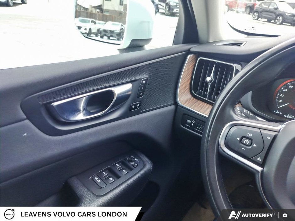 2021 Volvo XC60 INSCRIPTION EXPRESSION-16