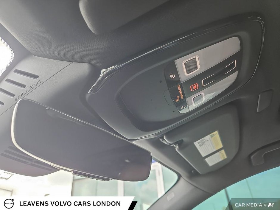 2022 Volvo XC60 MOMENTUM-20