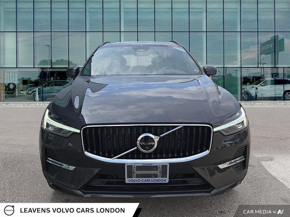 2022 Volvo XC60 MOMENTUM-1