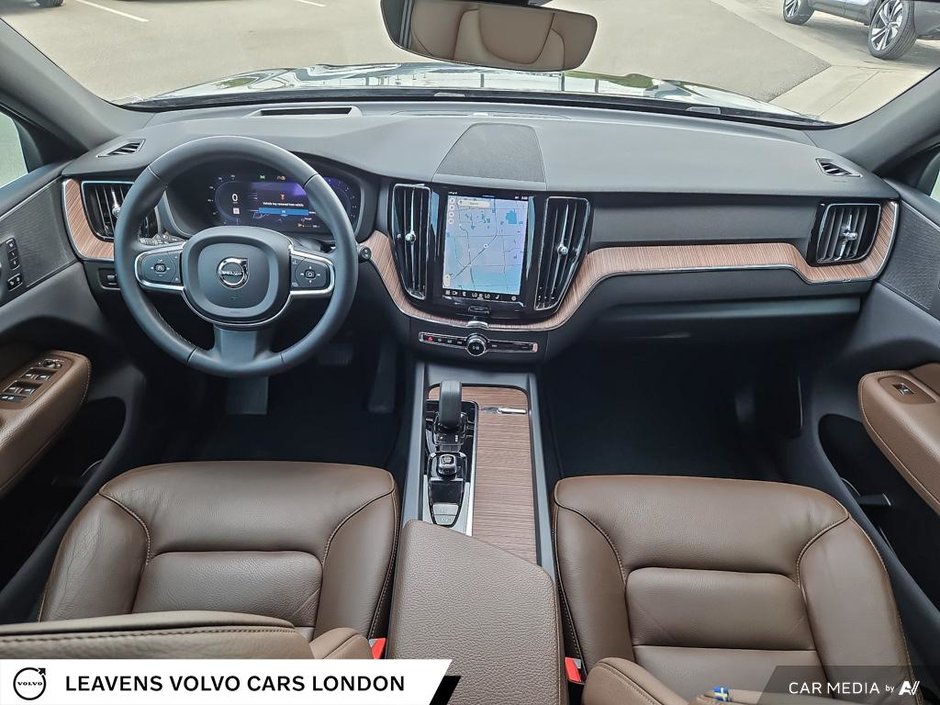 2022 Volvo XC60 MOMENTUM-23