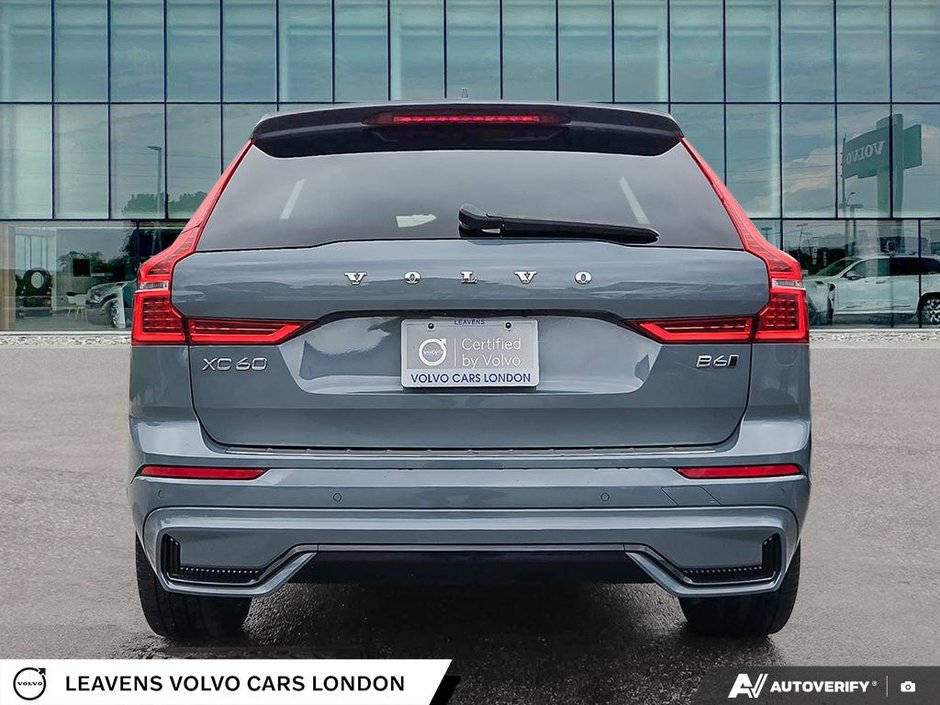 2022 Volvo XC60 R-DESIGN-4