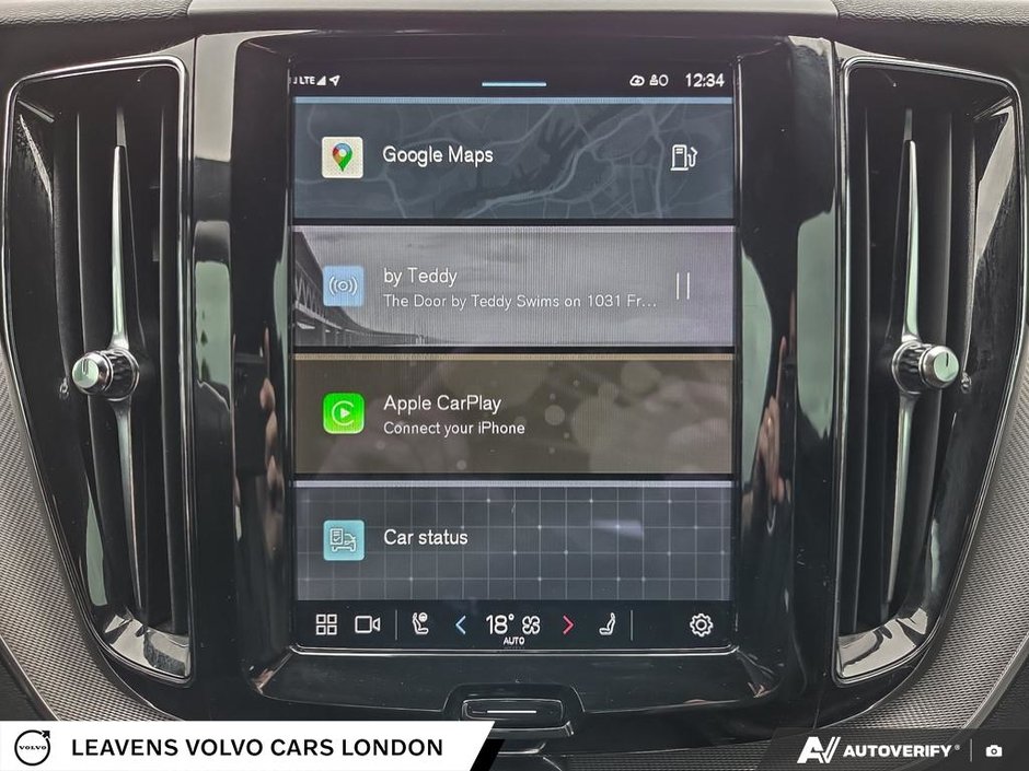 2022 Volvo XC60 R-DESIGN-29