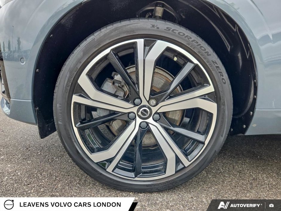 2022 Volvo XC60 R-DESIGN-5