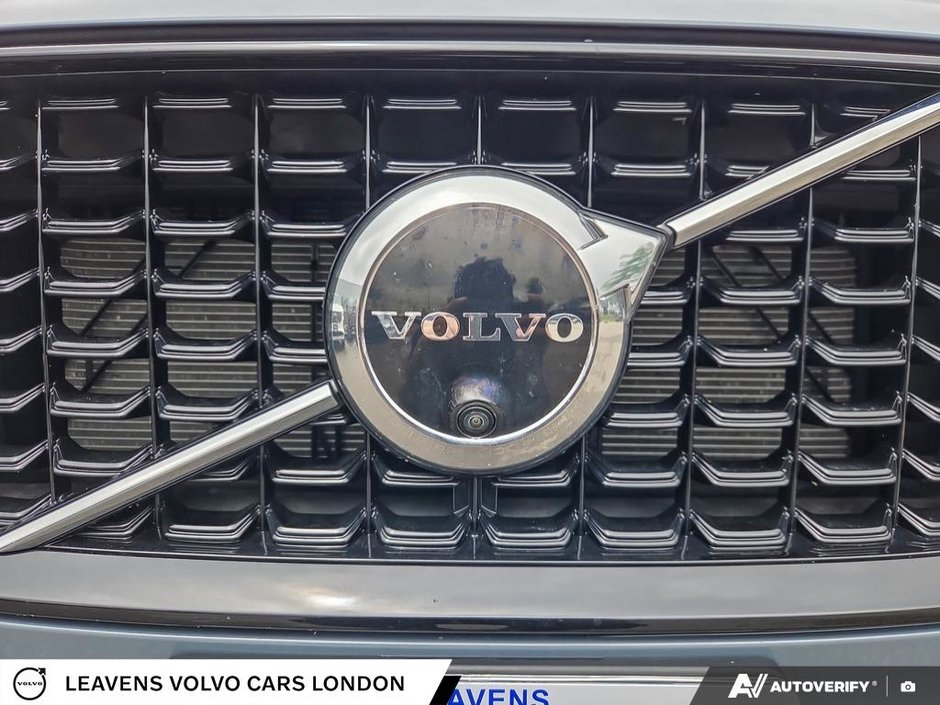 2022 Volvo XC60 R-DESIGN-8