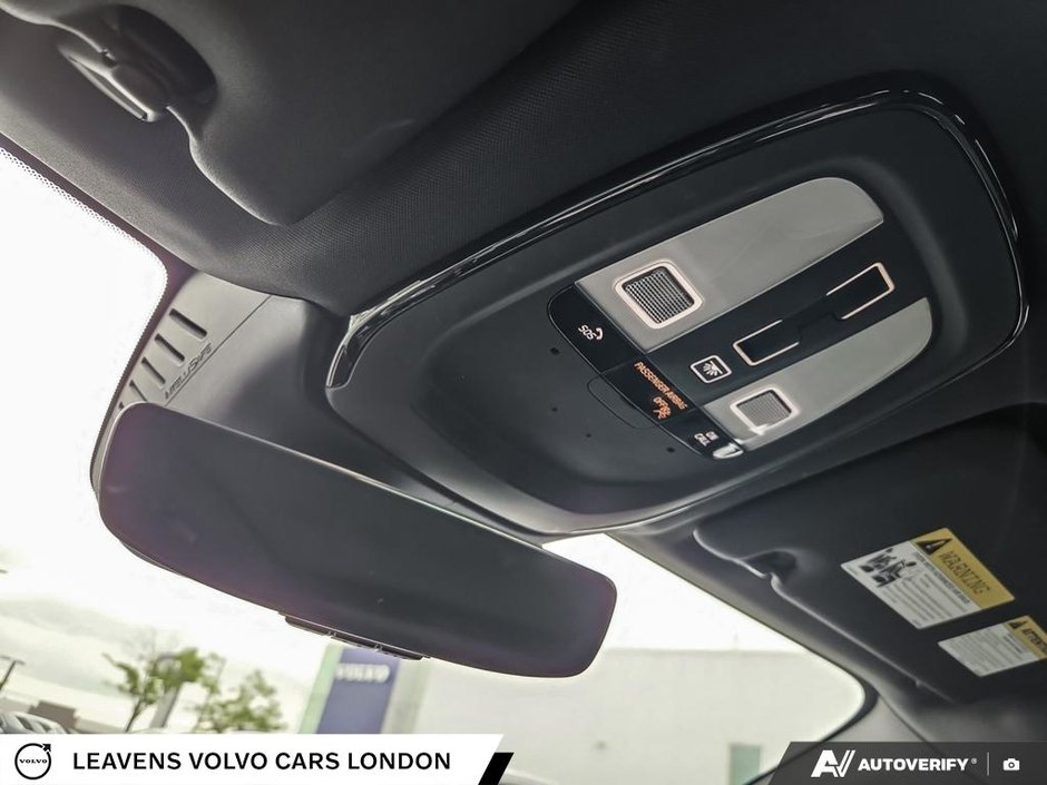 2022 Volvo XC60 R-DESIGN-20