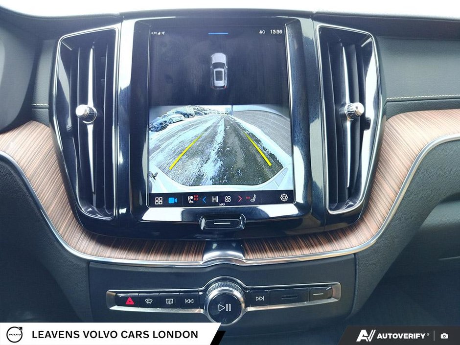 2022 Volvo XC60 INSCRIPTION-19