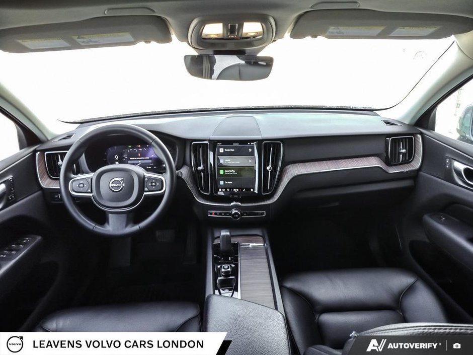 2022 Volvo XC60 MOMENTUM-23