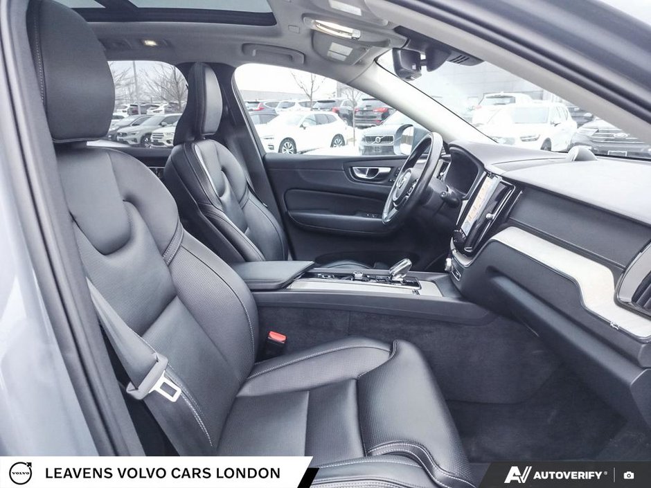 2022 Volvo XC60 INSCRIPTION-21