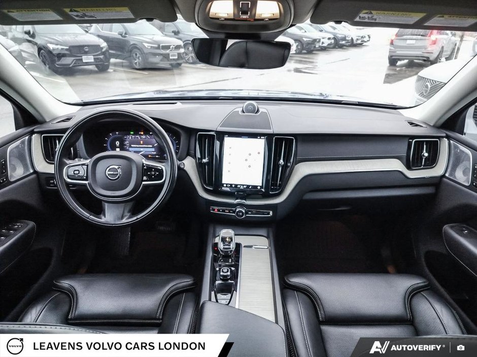 2022 Volvo XC60 INSCRIPTION-23