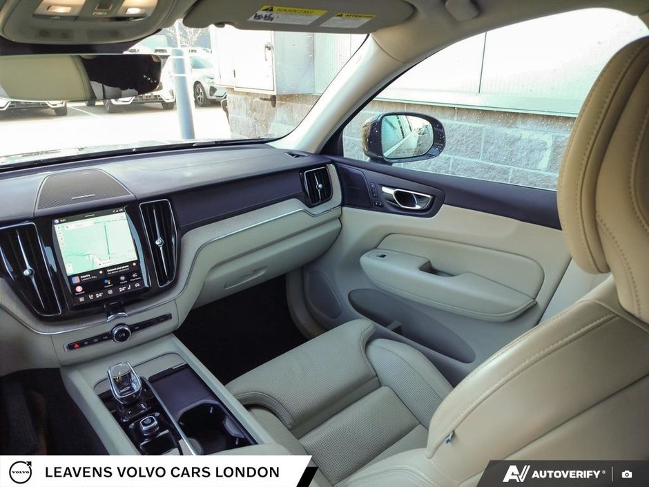 2022 Volvo XC60 INSCRIPTION-24