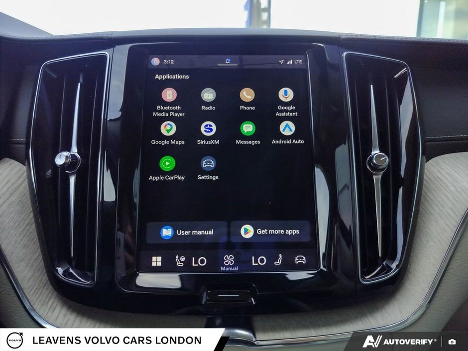 2022 Volvo XC60 INSCRIPTION-26