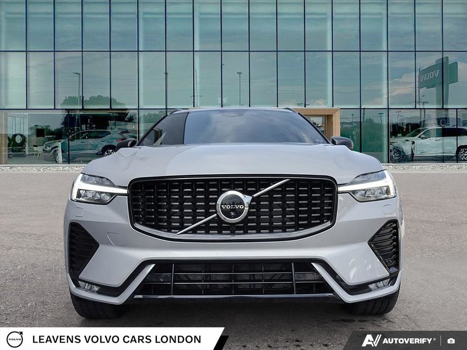 2022 Volvo XC60 R-DESIGN-1