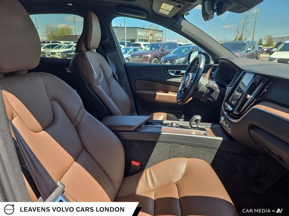 2023 Volvo XC60 PLUS DARK THEME-20