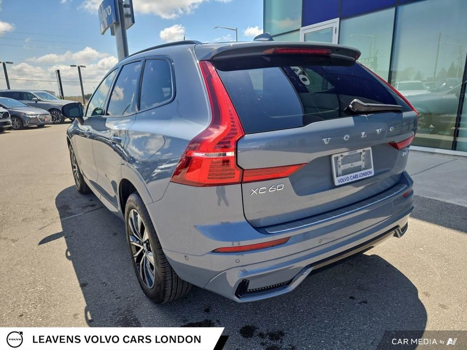 2023 Volvo XC60 PLUS DARK THEME-9