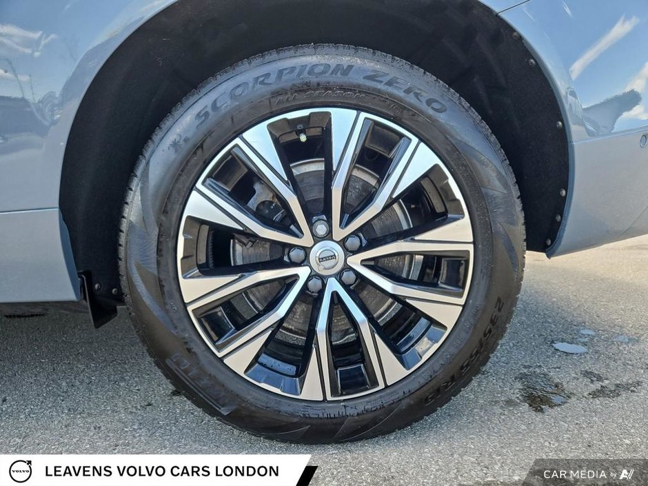 2023 Volvo XC60 PLUS DARK THEME-5