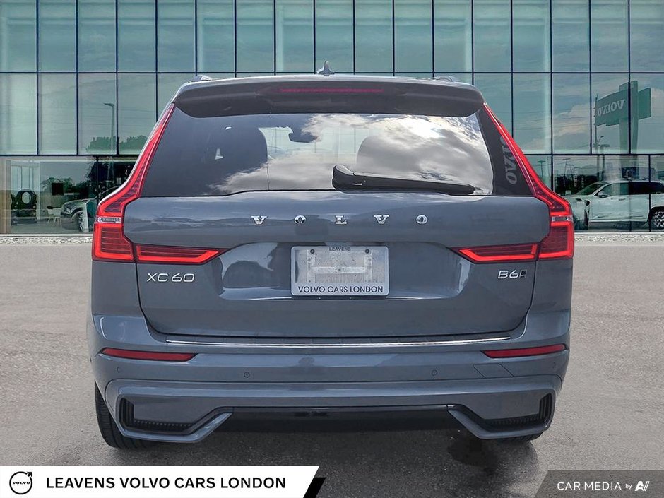 2023 Volvo XC60 PLUS DARK THEME-4
