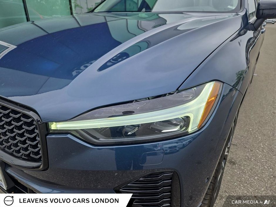 2023 Volvo XC60 PLUS DARK THEME-7