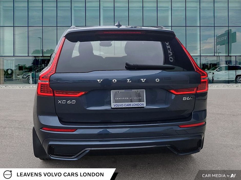 2023 Volvo XC60 PLUS DARK THEME-4